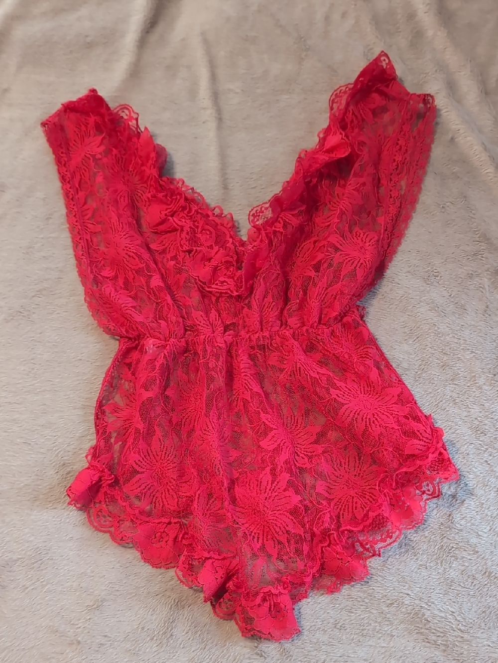 Vintage Exotique NY Red Lace V-Neck Peplum Kerchief Camisole Tunic OSFM